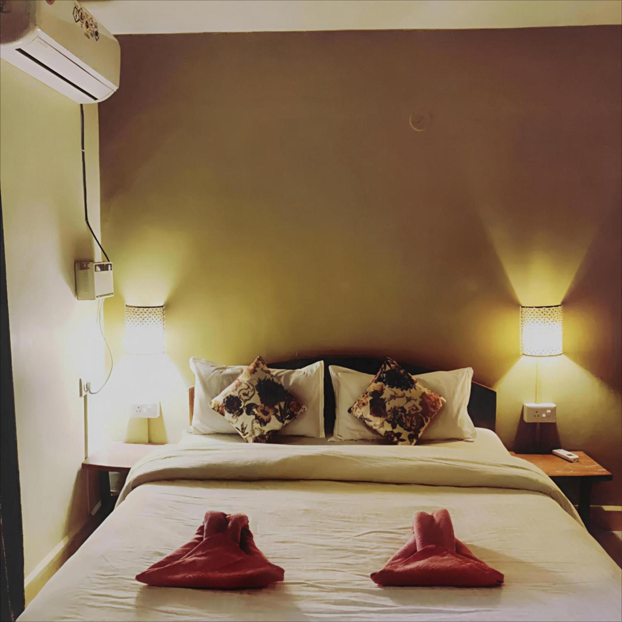 Ocean Walk Apartments 2Bhk Calangute Exterior photo